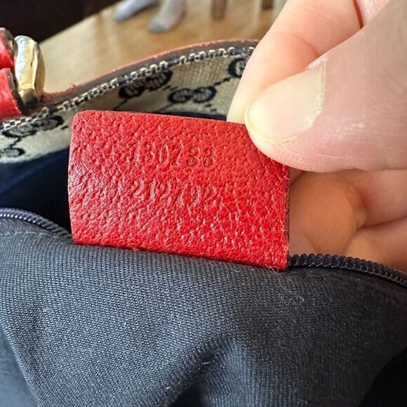 Gucci dark red d-ring large Abbey tote bag - Picture 16 of 16